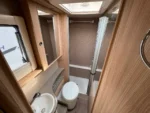 Camping-car Florium 64 LG 2017 – Profilé – 4 places / 4 couchages – Image 4